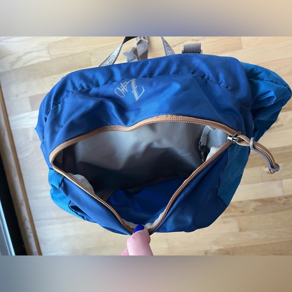 Gregory Blue Hiking Backpack - Picture 15 of 16